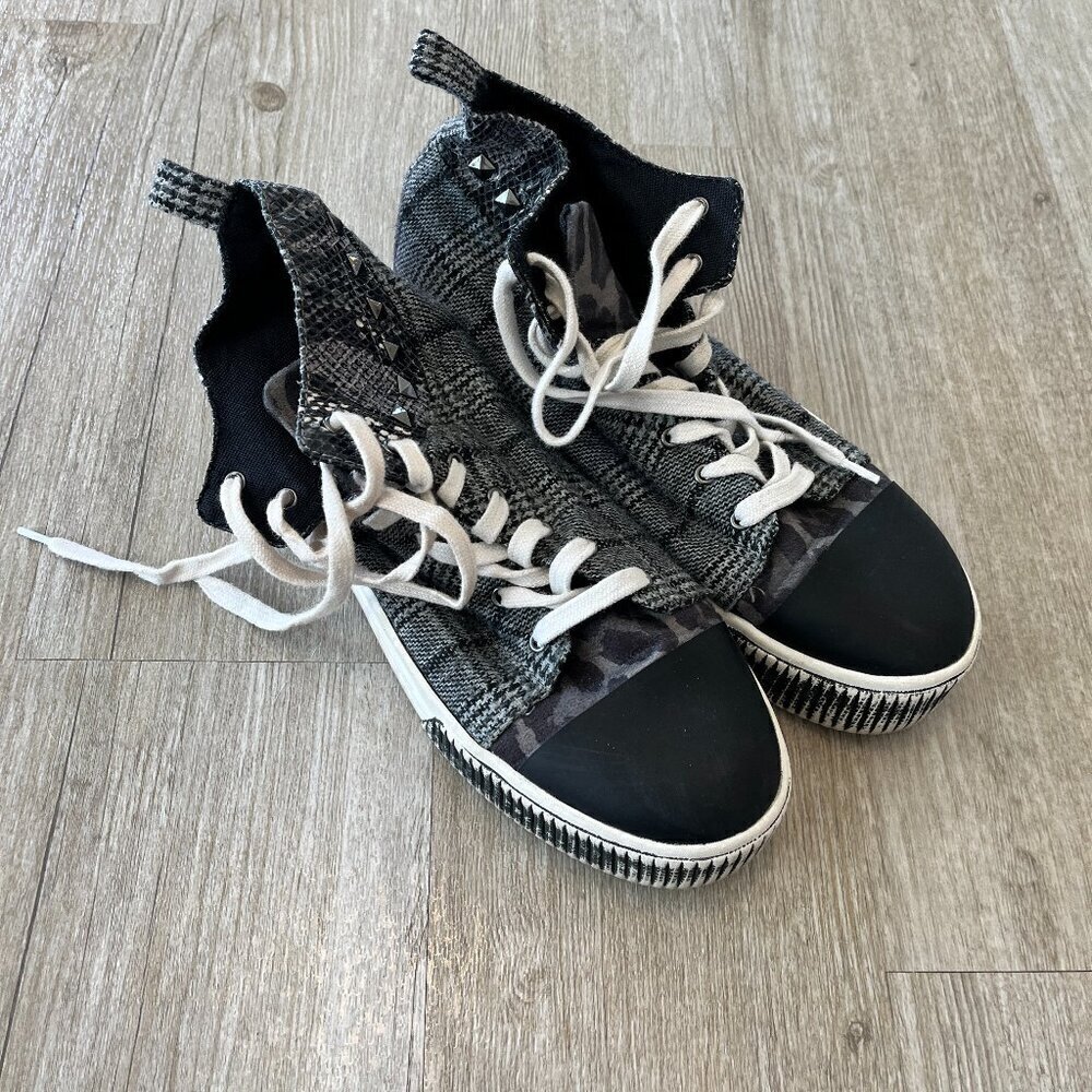Womens Jessica Simpson Black Studded Sneakers - 9.5